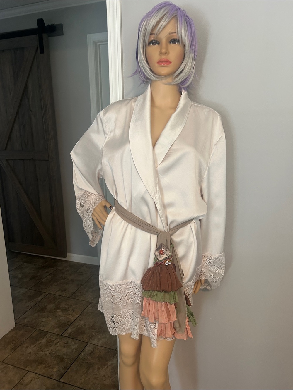 Ginia Ivory Silk Lace-Trim Robe with Tassel Belt